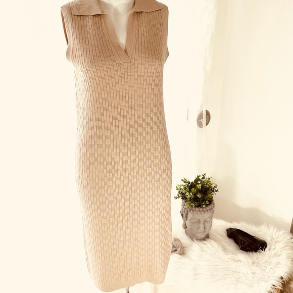 EMPROVED HADLEY DRESS - Picture 6 of 10